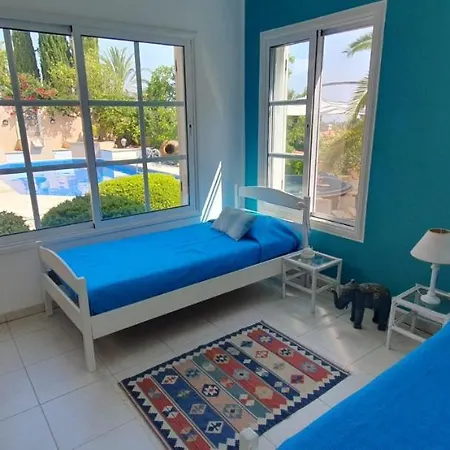 Holiday home Laonari Tsadha