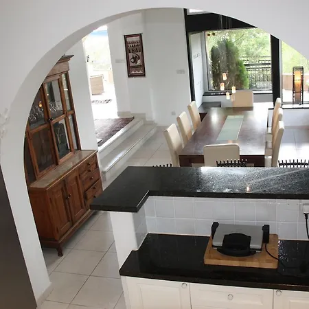 Holiday home Laonari